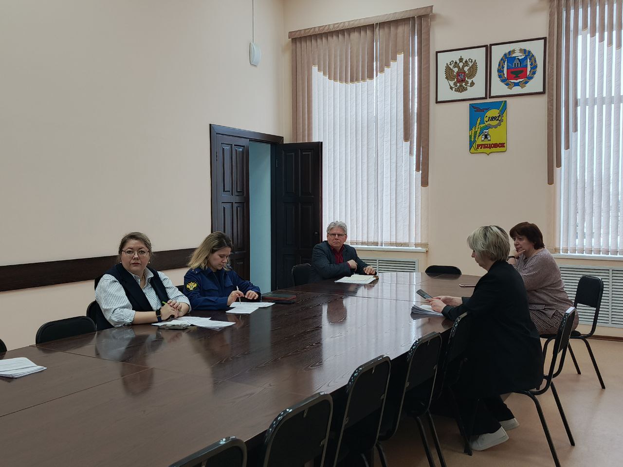 Рабочей группой рассмотрены вопросы нелегальной занятости и выплаты заработной платы в г. Рубцовске